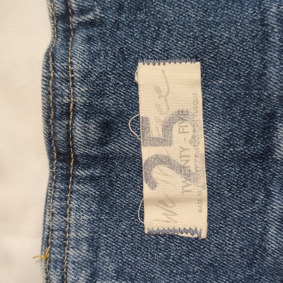 Free People Virgo Zipper Front Denim Mini Skirt, Color Sierra Wash Size 25 - Picture 14 of 15